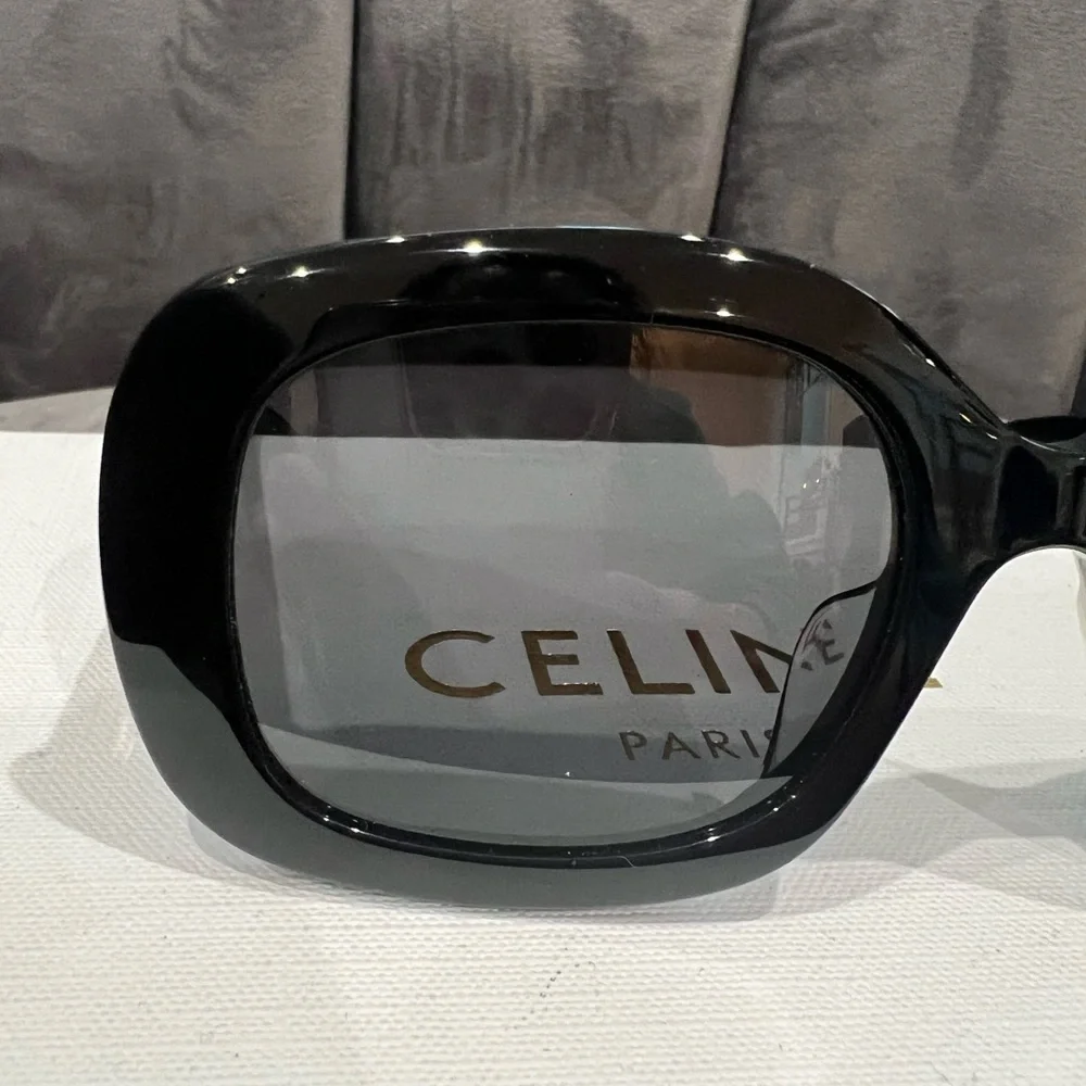 Celine Black Sunglasses with Triomphe Gold Accent - Picture 11 of 17